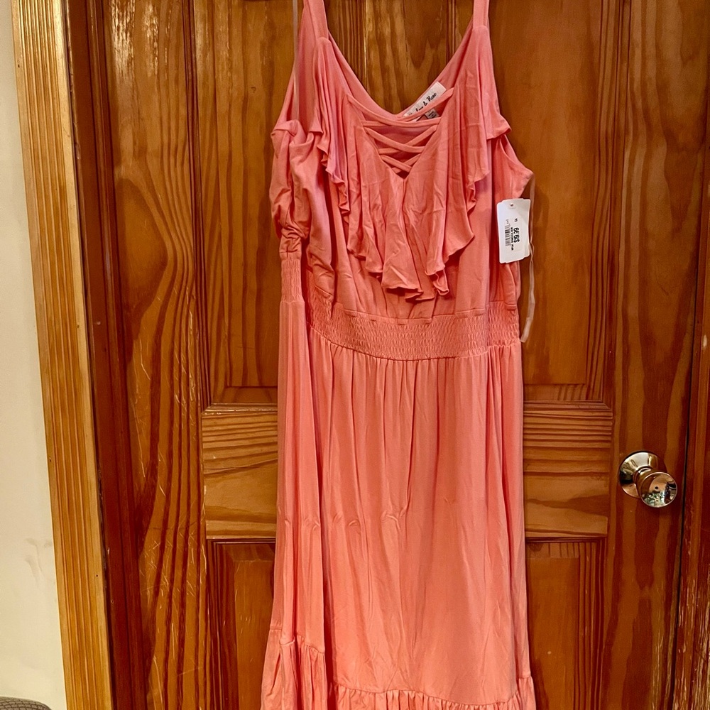 NWT Harlow & Rose Women’s Coral Ruffled Mini Dress